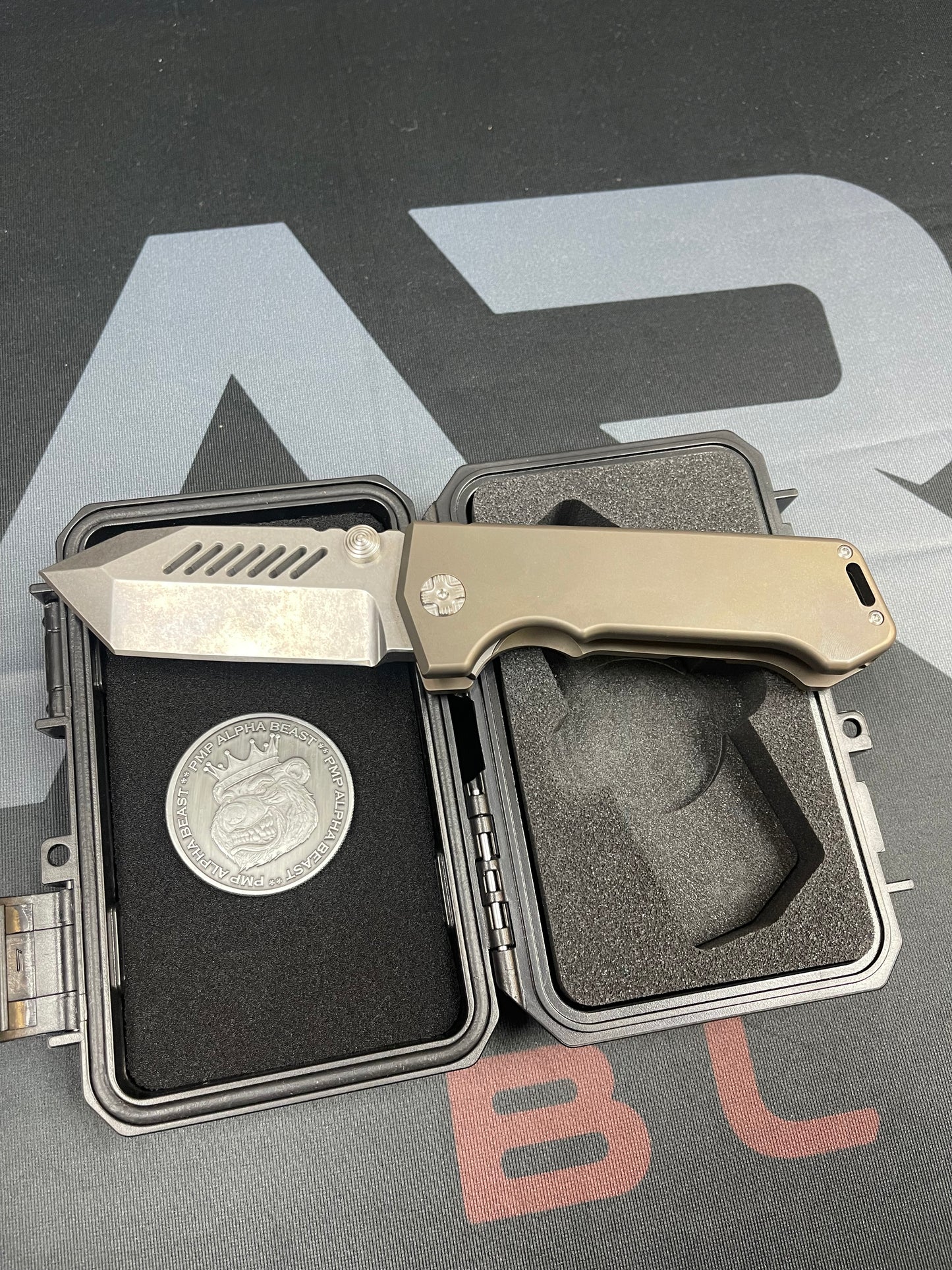 PMP KNIVES ALPHA BEAST