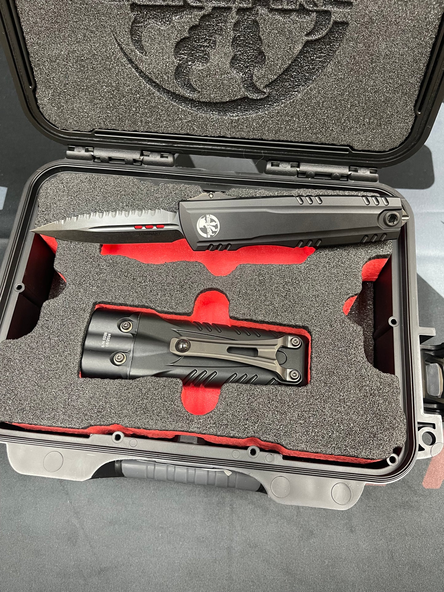 MICROTECH STILETTO X SUREFIRE COLLABORATION