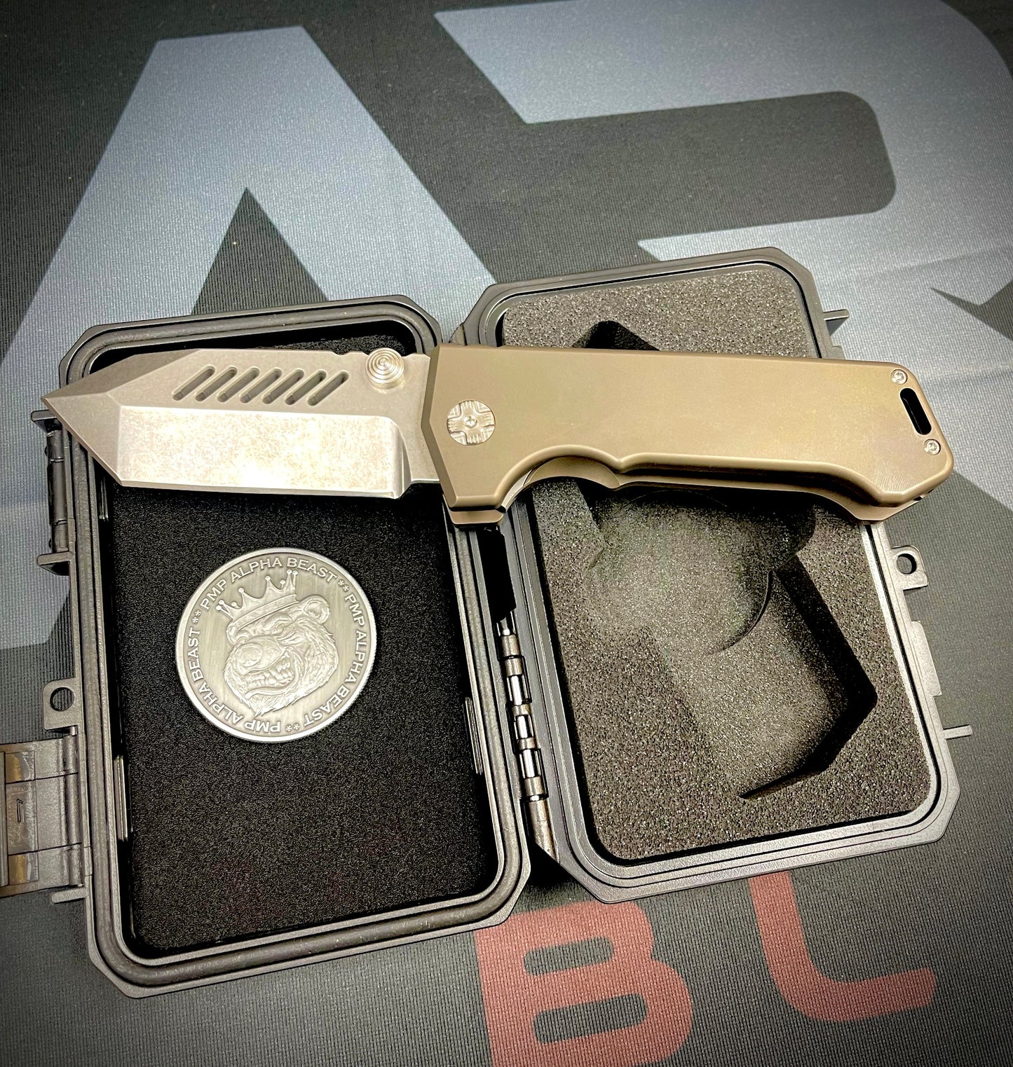 PMP KNIVES ALPHA BEAST